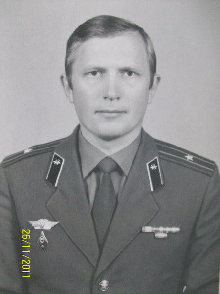 Анатолий Медведев