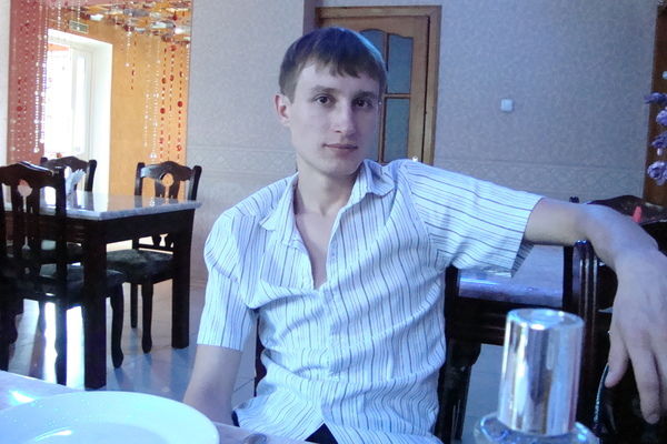 Владимир Комаров