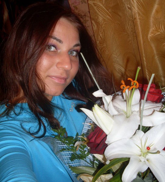 Лена Котина