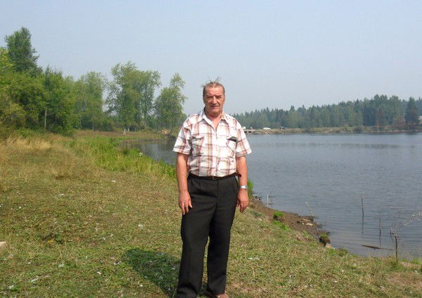 Александр Костарев