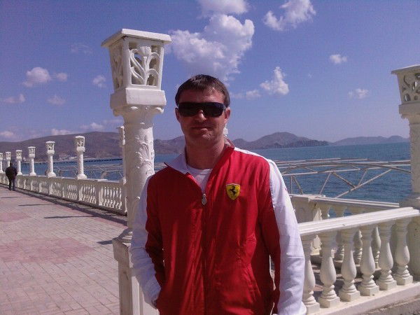 Виталий Романенко