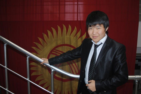 Турат Акыев