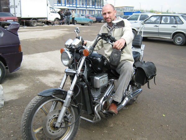 Роман Мельников