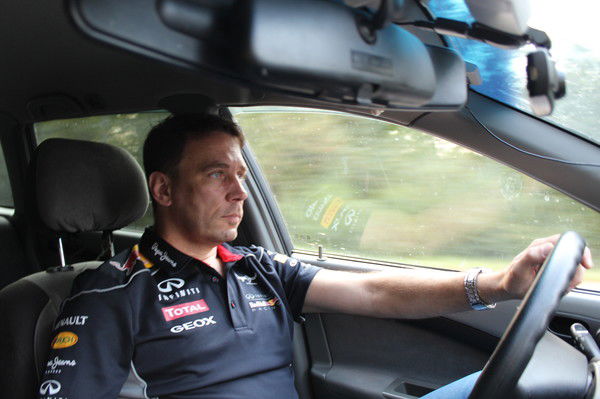 Евгений Емельянов