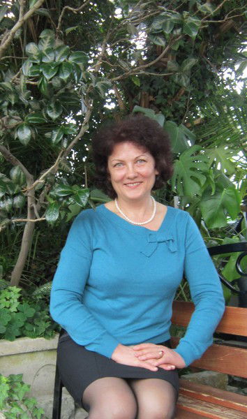 Елена Баженова