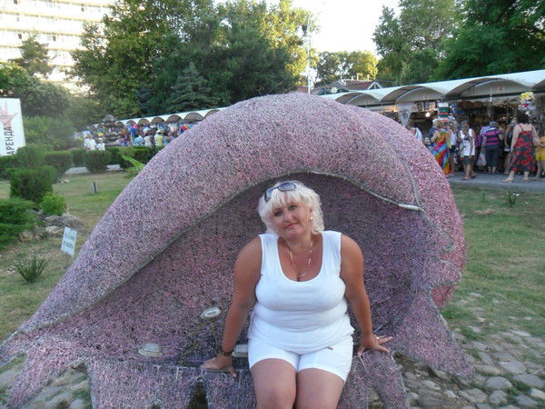 Лариса Жуковская