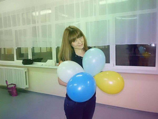 Эля Еничева