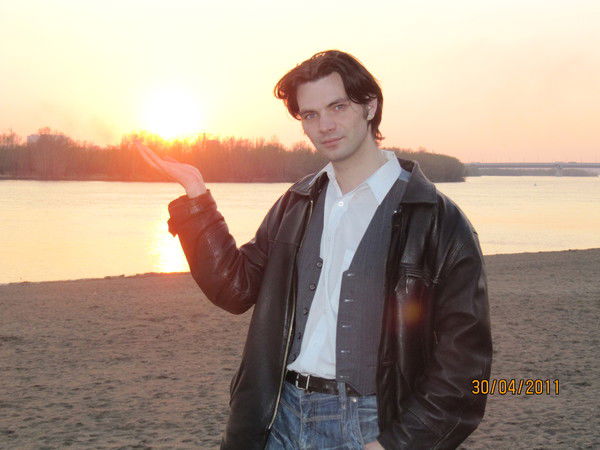 Александр Фролов