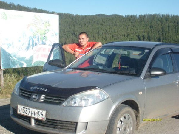 Александр Кулаков