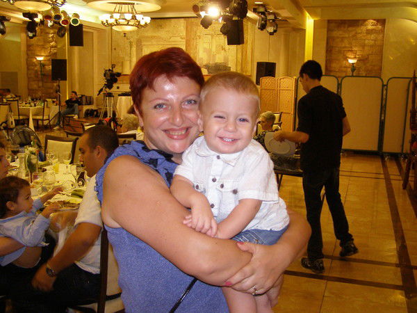 Елена Сисаури