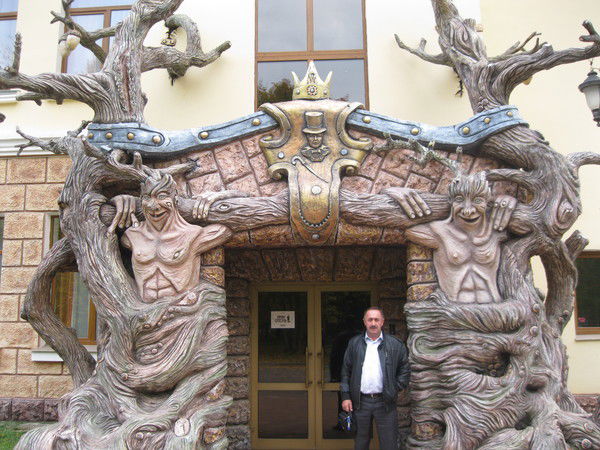 Алишер Исламов