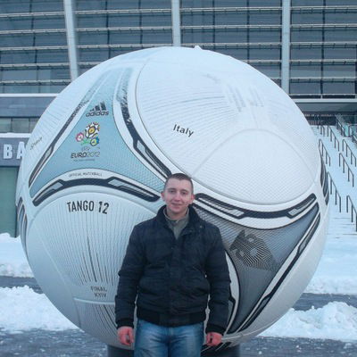 Рома Яловенко