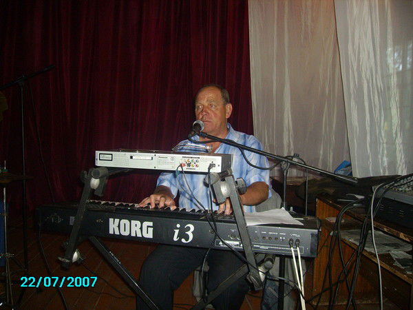 Александр Бондарев