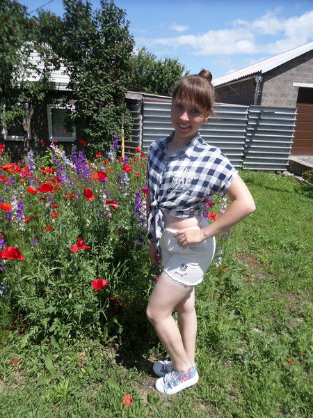 Катя Белокур