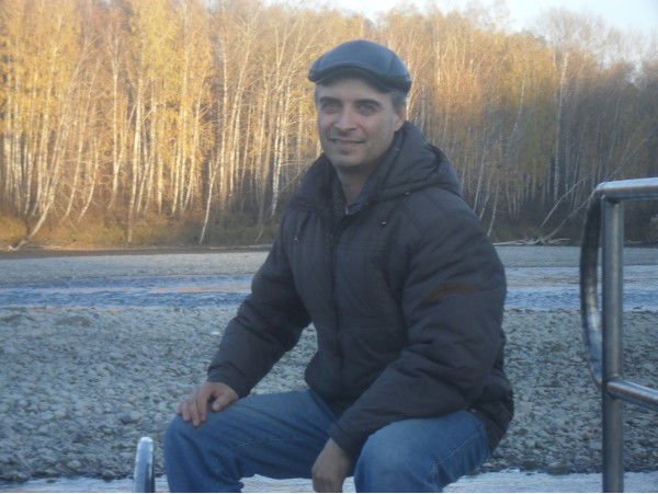 Владислав Новиков