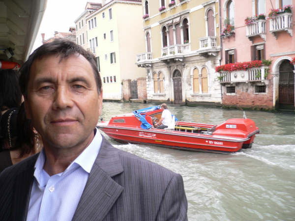 Александр Остриков