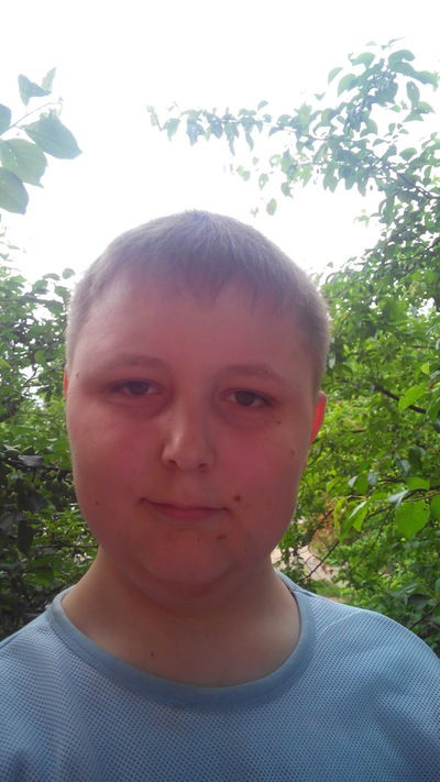 Артем Староселец