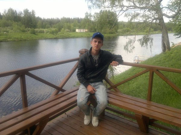 Денис Шиков