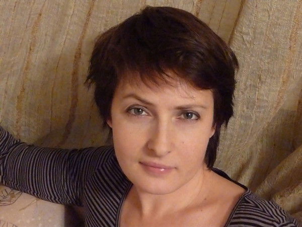 Лара Долматова