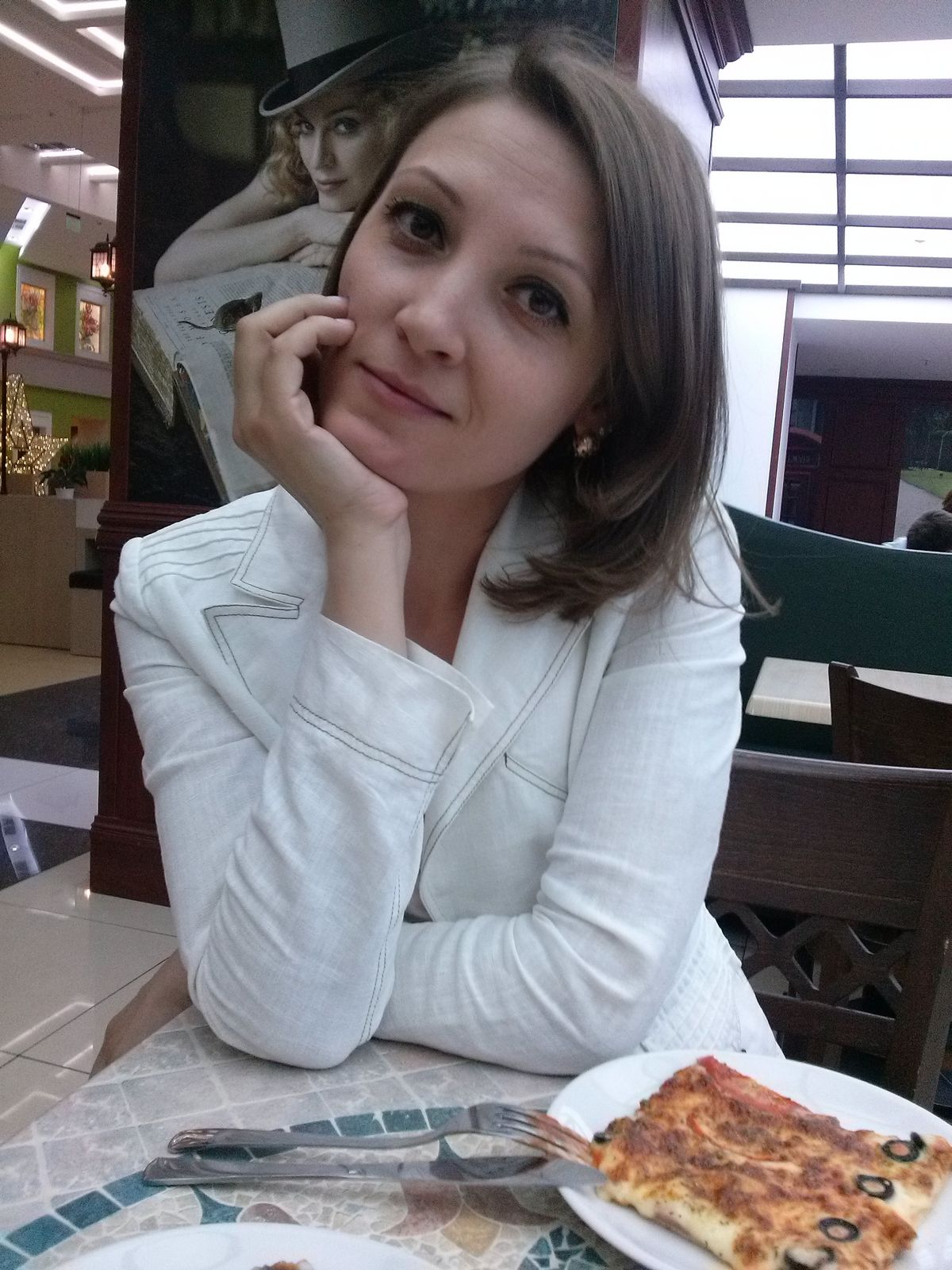 Елена Попова