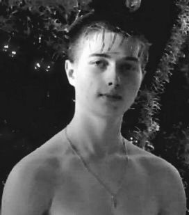 Александр Толстых