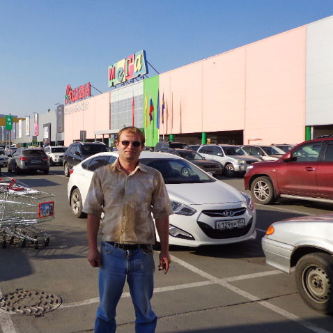 Николай Шаров