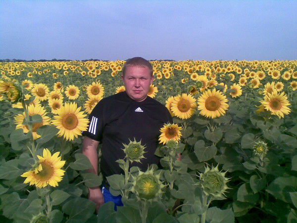 Владимир Монахов