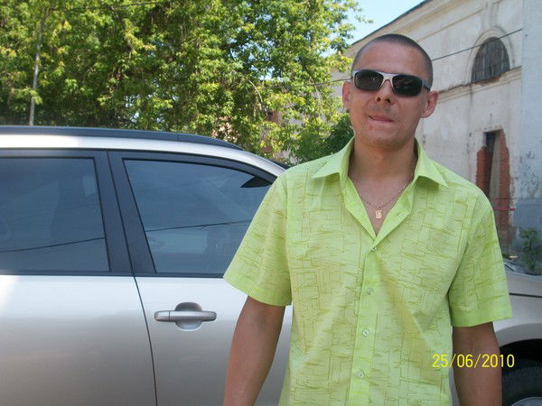 Гоша Субботин