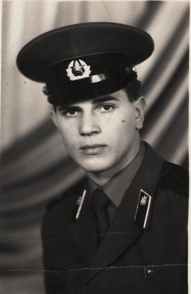 Анатолий Дюкарь