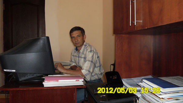 Юрий Страхов