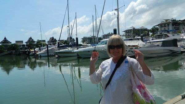 Любовь Лютикова