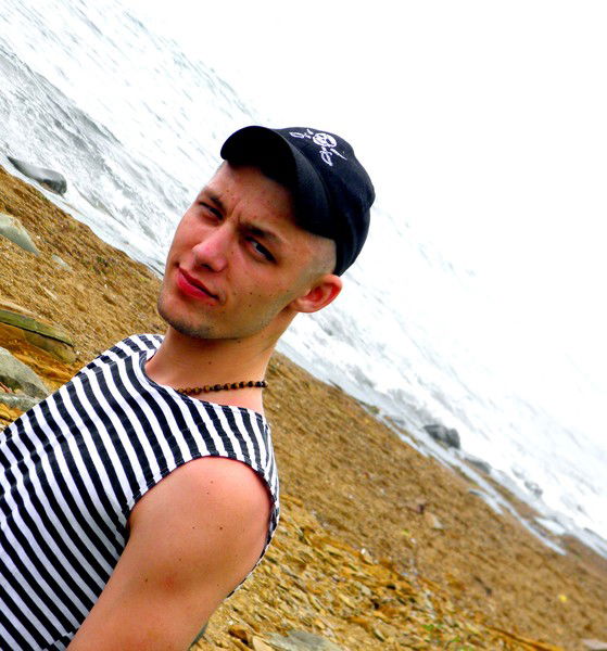 Александр Петров