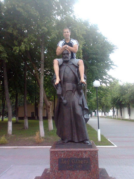 Роман Серебро