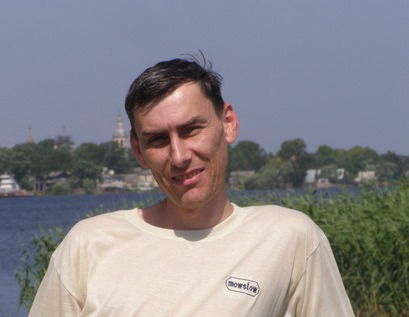 Максим Артемьев