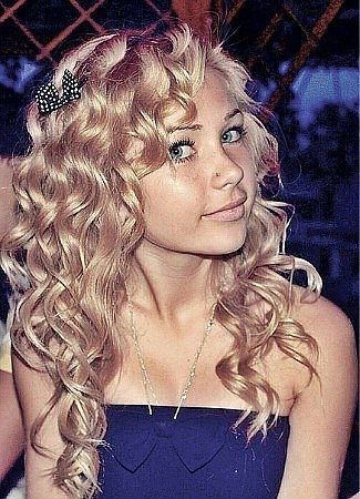 Аня Альжева