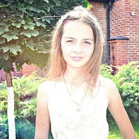 Юля Божукова