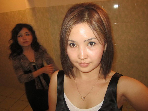 Надира Казез