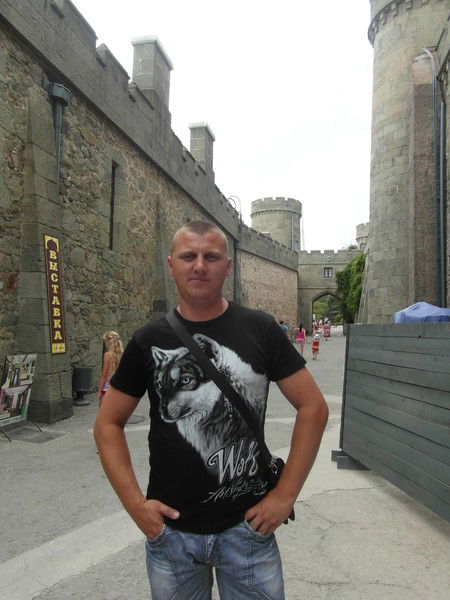 Саша Емельянов