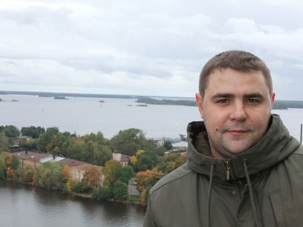 Денис Демёхин