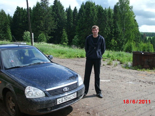 Олег Новиков