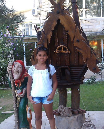 Сабрина Туйчиева