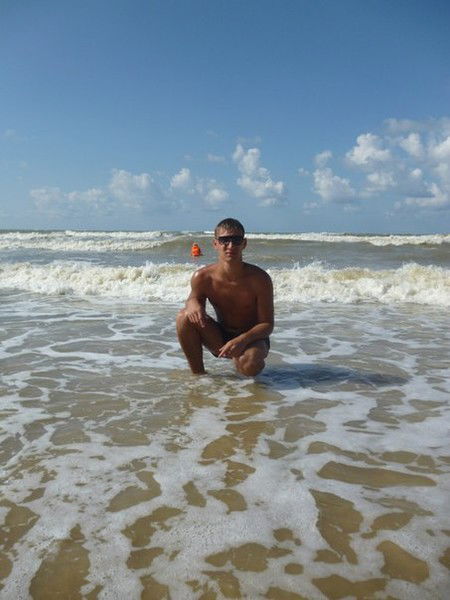 Антон Новиков