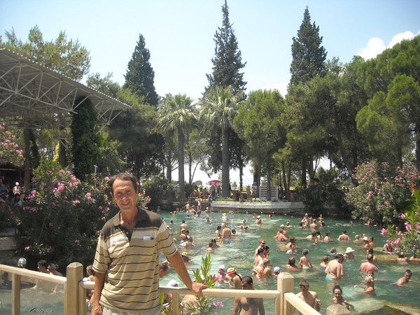 Володя Бабаев