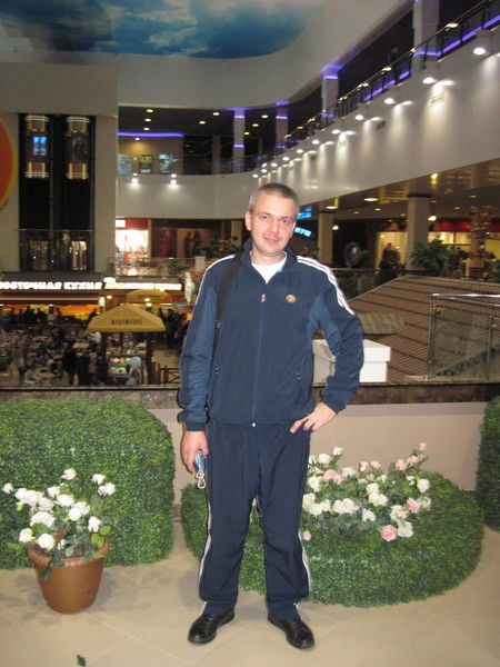 Роман Симонов