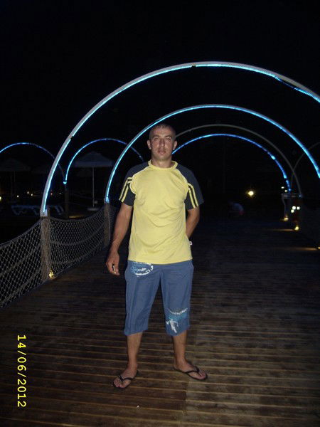 Владимир Белов