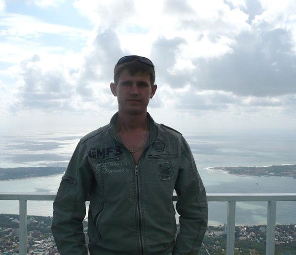 Роман Гусев