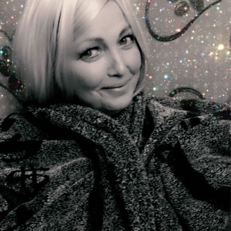 Виктория Ксенья