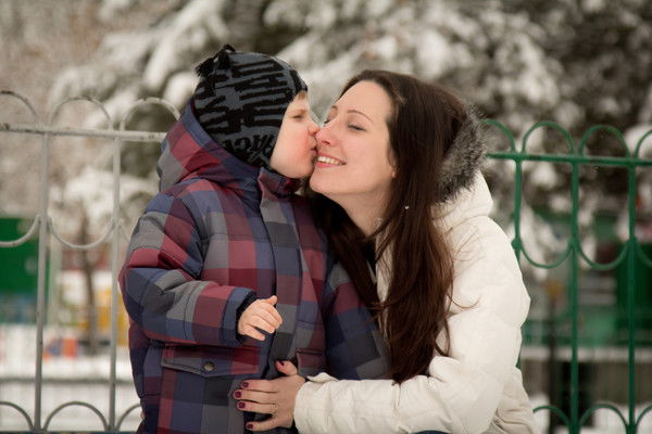 Лена Апостол