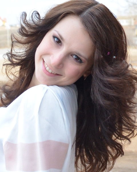 Оля Счастливая