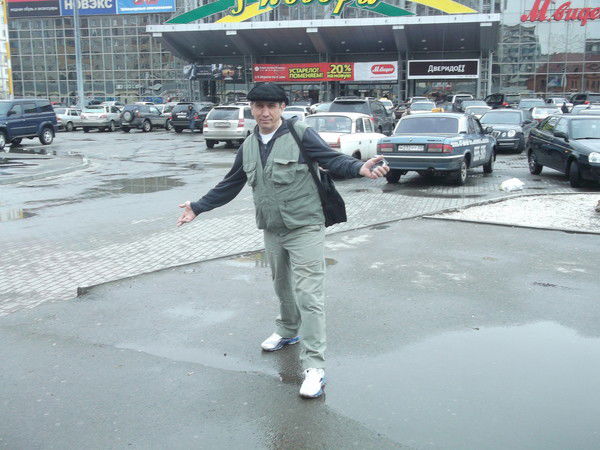 Андрей Попов